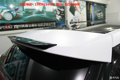 路虎攬勝極光碳纖維尾翼改裝 限量版風尚與性能的完美結合